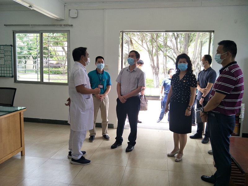 广东省民政厅检查免费视频
精神病院流浪精神病人救治接诊室病人新收流程情况.jpg