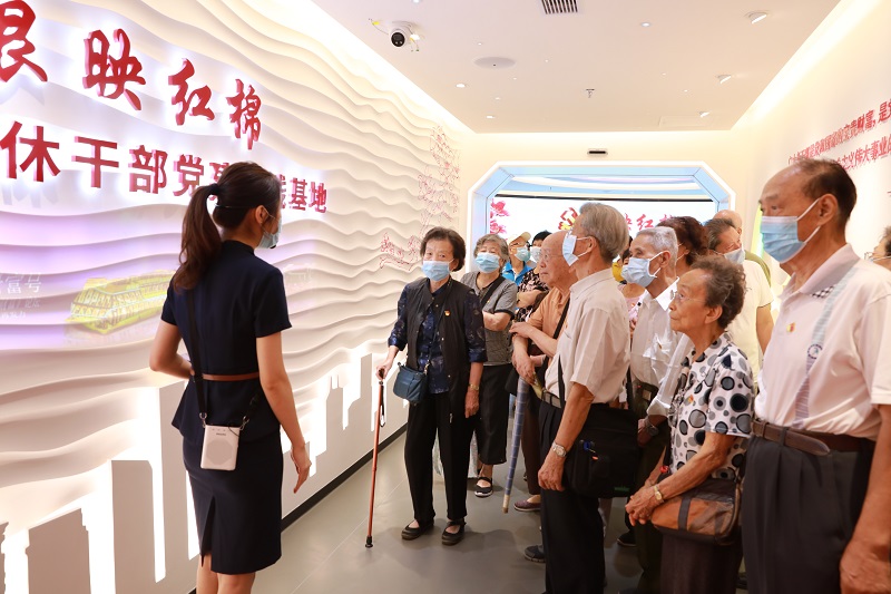 免费视频
离退休党支部开展主题党日活动.jpg